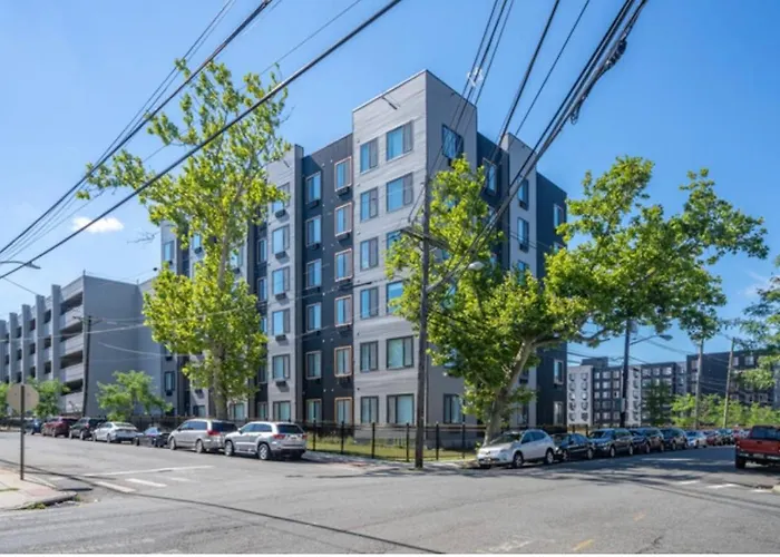 Contemporary Luxury Br, Ewr Airpt, Nyc, Free Pkng, Prudential Cntr, American Dream Mall